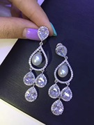 珍珠耳坠长款气质优雅天然珍珠，耳环纯银925锆石，水滴形孔雀羽毛