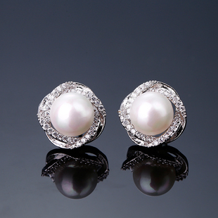珍珠耳钉925纯银镶钻耳环女日韩国时尚气质，简约个性防过敏耳饰品