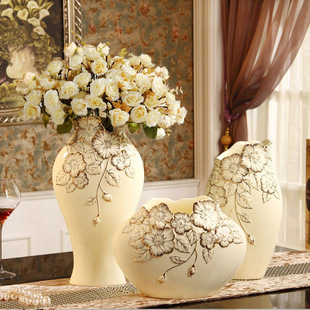 陶瓷三件套摆件家居客厅装饰品，奢华餐桌插花花器创意简约现代花瓶