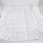 床笠羽绒床垫95白鹅绒榻榻米1.5m全棉床护垫褥子可折叠单双人1.8m