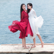 棉麻记白色连衣裙，女春夏季2024红色气质，长裙收腰闺蜜裙沙滩裙