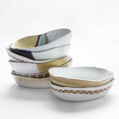 晚梦见把饭店的碗和茶壶嘴摔碎了是什么意思。