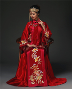北京華芬原创中式嫁衣，中国新娘结婚礼服，秀禾装手工刺绣吉祥花