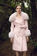 授权marieelie法国设计师，品牌秋冬粉色狐狸毛羊绒(毛，羊绒)大衣