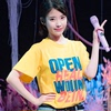 IU李智恩夏季新专辑上衣2023年圆领字母印花柠檬黄纯棉短袖T恤女