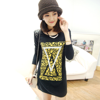 <em>毛衣搭配</em>_missone 2013韩版新款 <em>时尚</em>豹纹撞色