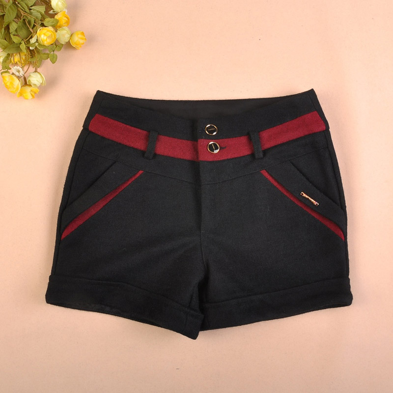 13玉丰情丝<em>女冬装高腰</em>大码韩版毛呢<em>短裤</em>黑色