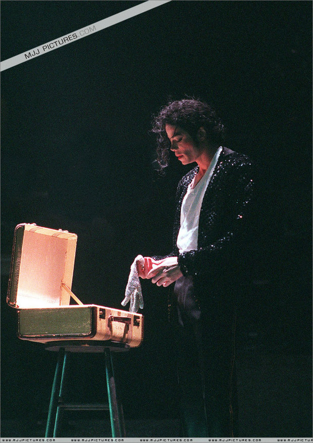 Michael.Jackson迈克尔杰克逊Billie Jean手提箱