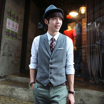 <em>马甲</em> <em>搭配</em>_2013潮流时尚<em>格子</em> 韩版春夏<em>马甲</em>男
