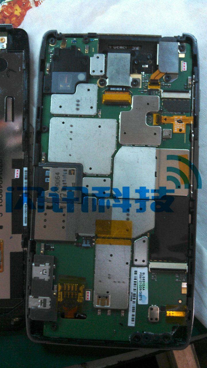 维修摩托罗拉XT926手机主板卡M 死机 重启 发