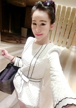 <em>棉衣</em>搭配_批发韩国欧洲站秋<em>冬装</em>小<em>香风</em>菱格子