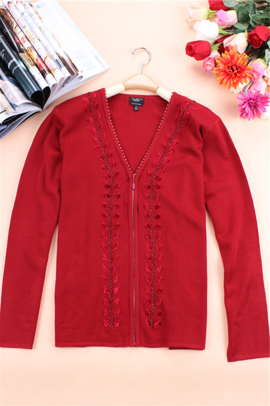 秋装 <em>中老年女羊毛</em>外套 大码女装 手工钉珠<em>开衫</em>