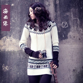 毛衣<em>搭配</em>_女装韩版<em>圆领</em>小鹿加厚长款毛衣<em>外套</em>