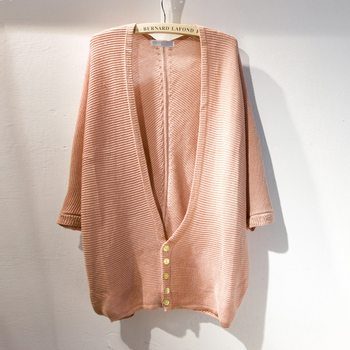 <em>毛衣搭配</em>_2件包邮 独家<em>裸色</em>欧美<em>宽松</em>简约经典