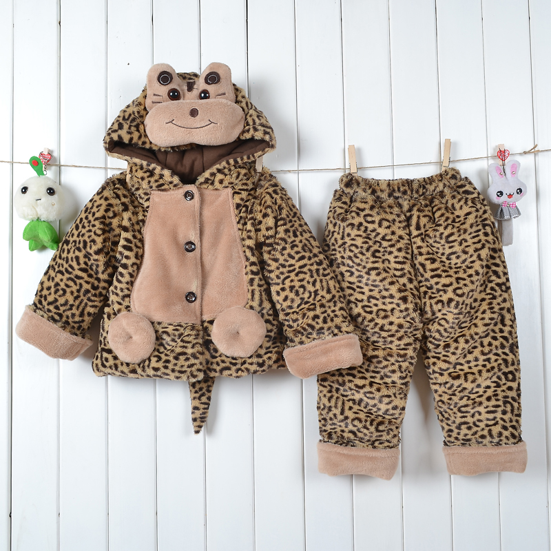 新年宝宝动物豹纹钮扣老虎夹棉外套长裤套装婴