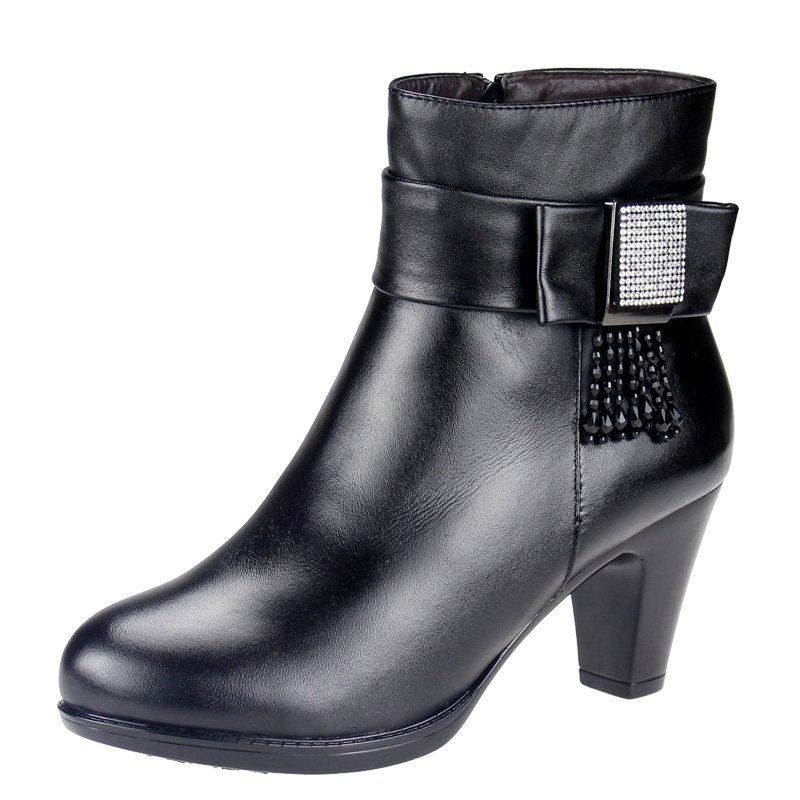 冬季新款<em>红蜻蜓女靴子</em>正品靴真皮羊毛短靴高跟