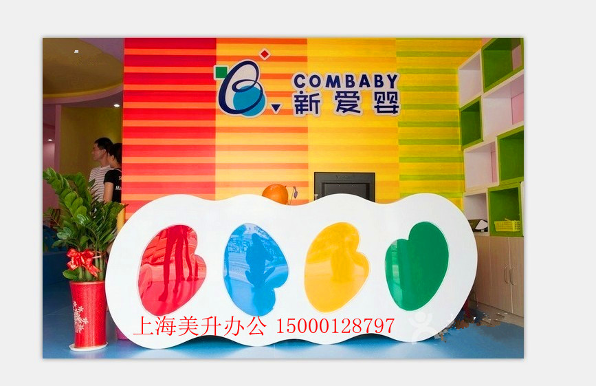 欧韩童装店面的收银台_店面彩旗图片_都特童装_裴乐 ...