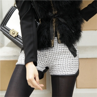 【vcruan】vcruan 经典<em>香奈</em>个格纹夹棉<em>皮短裤</em>-