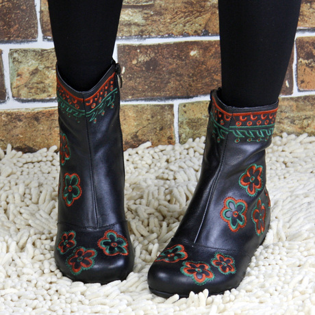 【烟雨江南之<em>断桥残雪</em>】真皮女靴短靴民族风靴