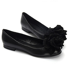 紧急求购:女士平跟正装皮鞋黑色的要穿着舒服