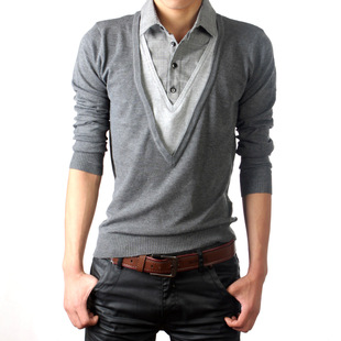 求购男士大领毛衣,就是里面可以配背心的那种