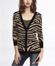 【<em>斑马纹</em>毛衣外套】最新最全<em>斑马纹</em>毛衣外套返