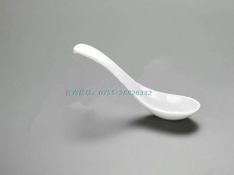 白色勺子（,,。