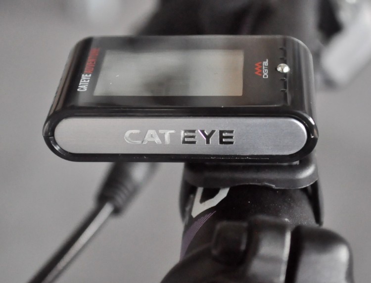 Велокомпьютер Cat's Eye CC/at200w Cat Eye 14 CC Велокомпьютер Cat's Eye CC/at200w Cat Eye 14 CC