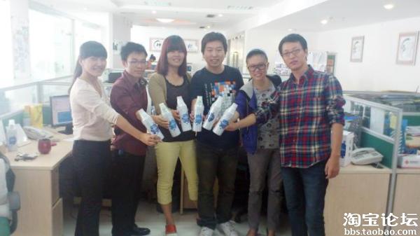 【创业访谈】看85后美女开店卖冷门,提升服务