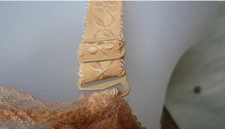 【 9.9包邮】<em>小胸型</em> 少女抹胸 <em>文胸</em>内衣 防走光