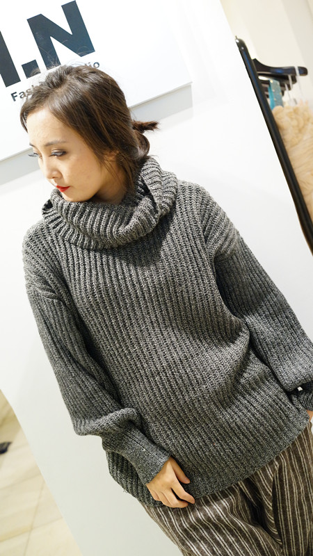 Свитер женский American Apparel AA Свитер женский American Apparel AA