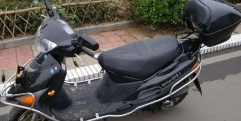 Коленчатый вал Suzuki AN125 Коленчатый вал Suzuki AN125