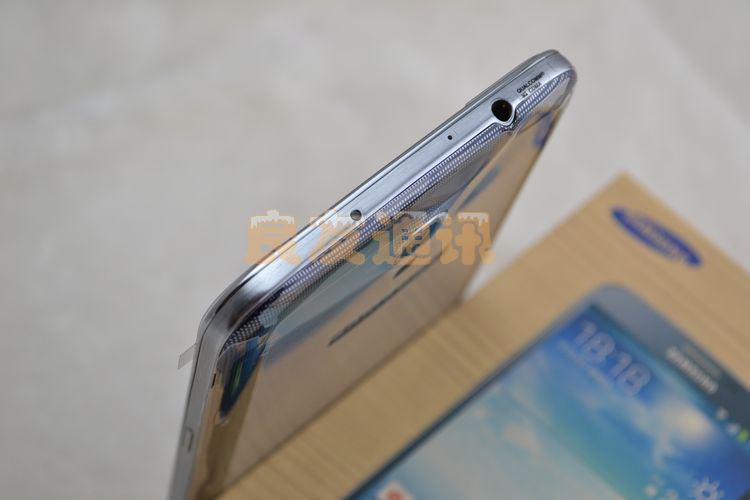Мобильный телефон Samsung GT-I9200 Galaxy Mega 6.3 Android / Эндрюс 联通3G GSM/WCDMA(3G) Емкостный сенсорный экран 6.3 дюймов Wi-Fi доступ в Интернет, GPS навигация, Hd видео, GPRS-Интернет, Одна карта Мобильный телефон Samsung GT-I9200 Galaxy Mega 6.3 Android / Эндрюс 联通3G GSM/WCDMA(3G) Емкостный сенсорный экран 6.3 дюймов Wi-Fi доступ в Интернет, GPS навигация, Hd видео, GPRS-Интернет, Одна карта