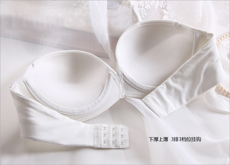 <em>礼服文胸</em>无肩带<em>抹胸</em>半杯<em>文胸</em>套装上薄下厚聚拢