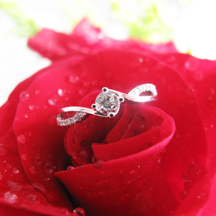 精美婚戒一生的承诺