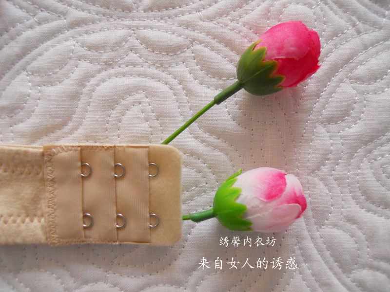 全场2件免邮正品古今潇然 彩棉<em>无刚托聚拢</em>小花