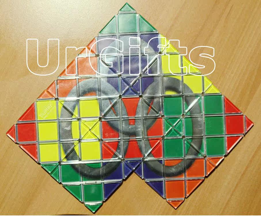 Rubik's Type MAGIC RINGS 8 Tile Panel Gift Puzzle Toy Embossed