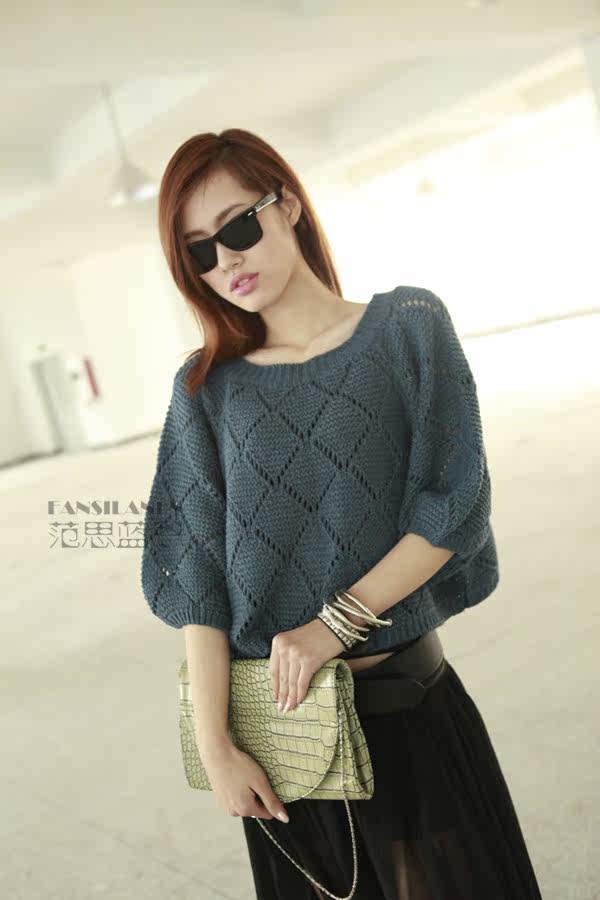 【2011新 春装 菱形方块图案 <em>镂空</em>圆领<em>蝙蝠短款</em>