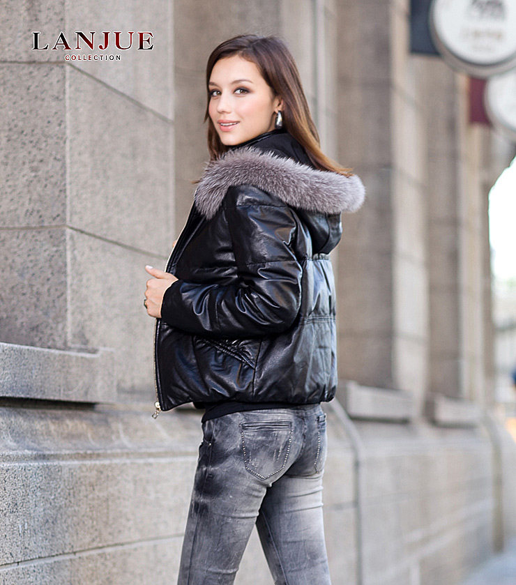 岚爵 真皮羽绒服 小<em>皮衣</em> 女 真皮绵羊皮短款 皮