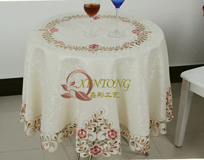 Скатерть Xin Tong 809 6730 Скатерть Xin Tong 809 6730