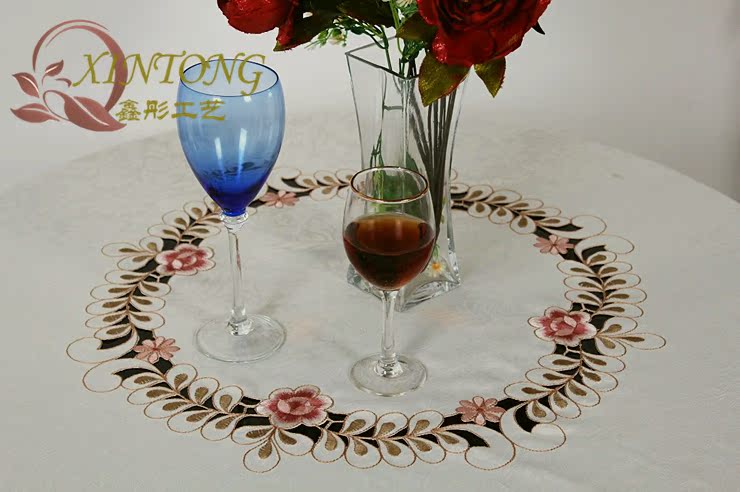 Скатерть Xin Tong 809 6730 Скатерть Xin Tong 809 6730