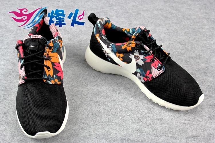 Кроссовки Nike Wmns Roshe Run Print 599432-090 Кроссовки Nike Wmns Roshe Run Print 599432-090 Nike / nike