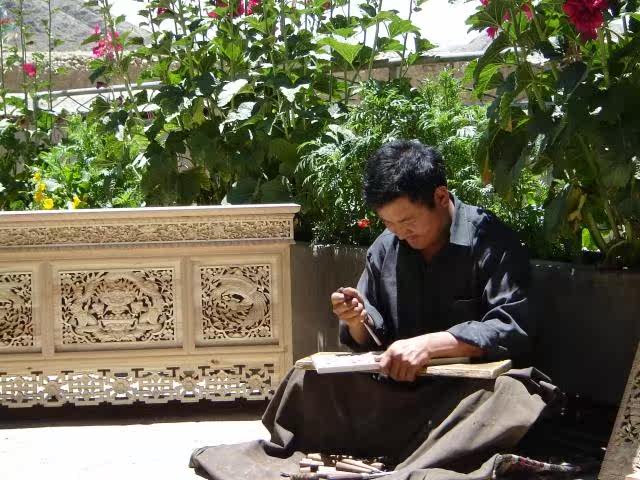 西藏尼木三绝之一——普松雕刻