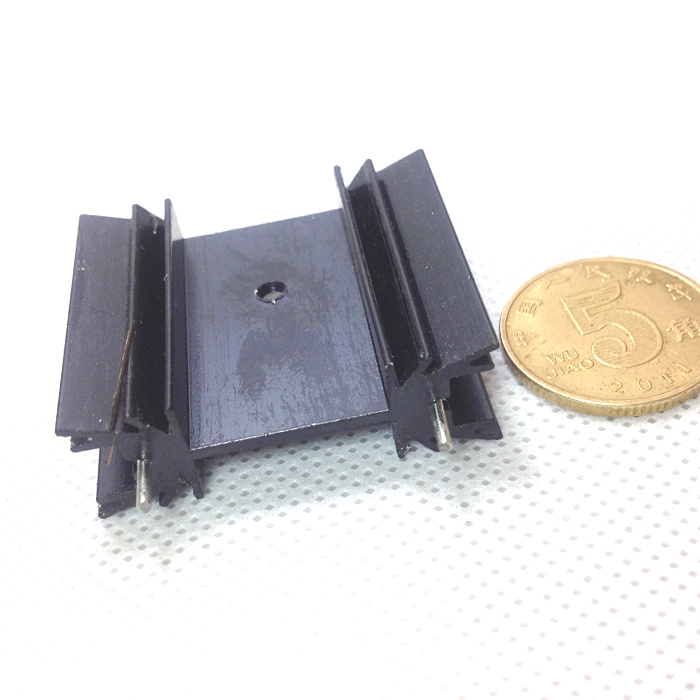 【3032-25 尺寸34*12*30 梅花形散热器 散热片