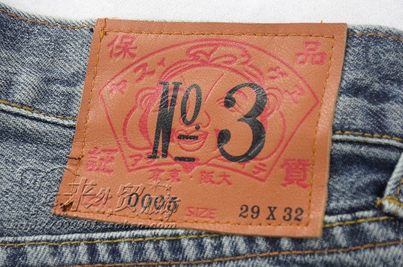 Джинсы мужские Evisu e6035 Классическая джинсовая ткань 2013 Evisu Длинные брюки (длиной ниже щиколотки) Блестящая, Рваные, Обработано наждачной бумагой, Шлифованный край, Обшарпанные 2013 Молодежь Четыре времени года Много карманов Классическая джинсовая ткань Для отдыха