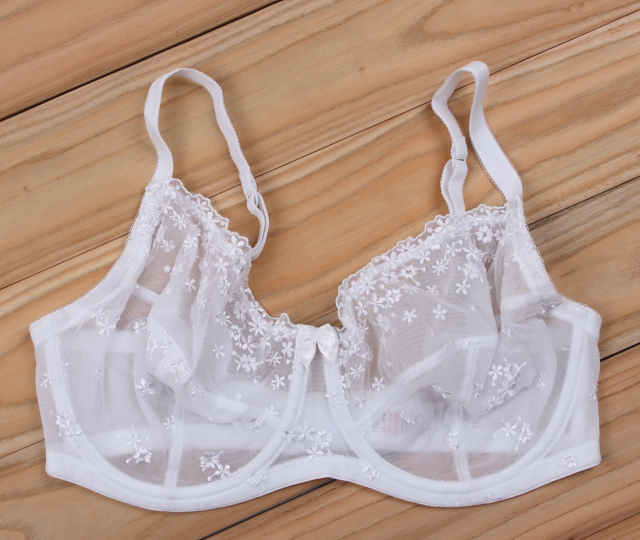透气超薄<em>奶罩</em> <em>D</em>.蕾丝全杯内衣 加大<em>码文胸</em> 70G
