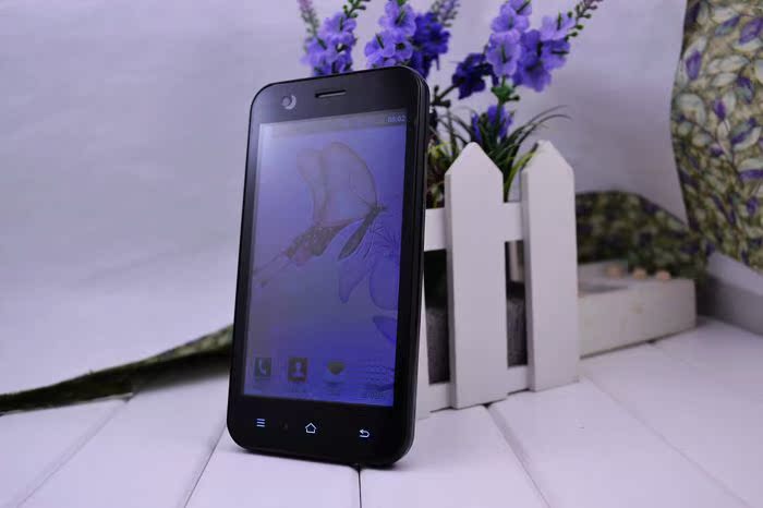 Мобильный телефон G'HONG W1120 4.3 Мобильный телефон G'HONG W1120 4.3