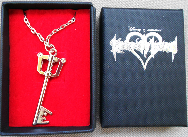 Kingdom Hearts Necklace an crown Necklace key Necklace Four corners stars Necklace Red heart Necklace Animation surrounding