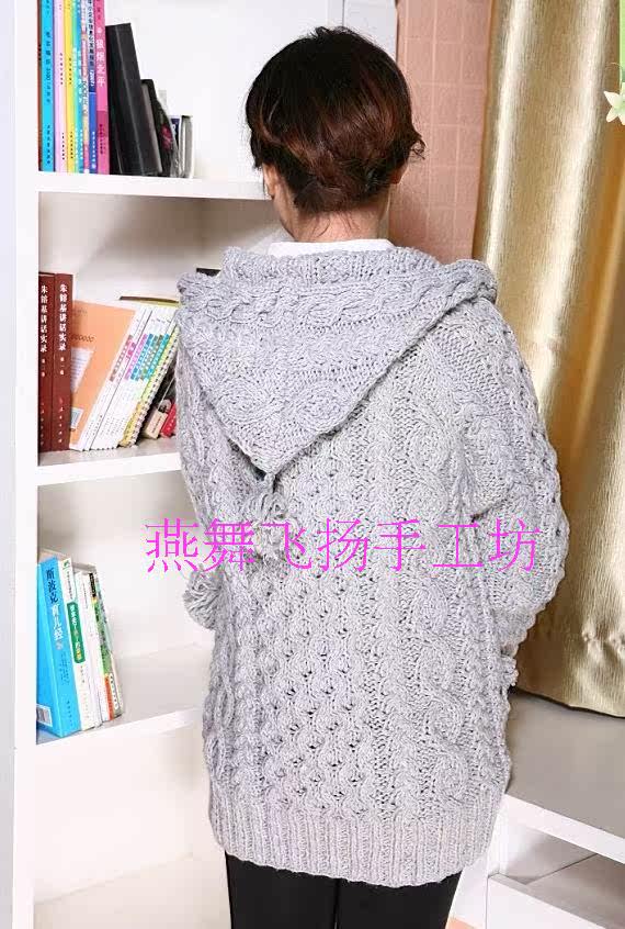 韩版手工编织<em>毛衣</em> 女 秋冬粗线<em>棒针连帽</em>吊球长
