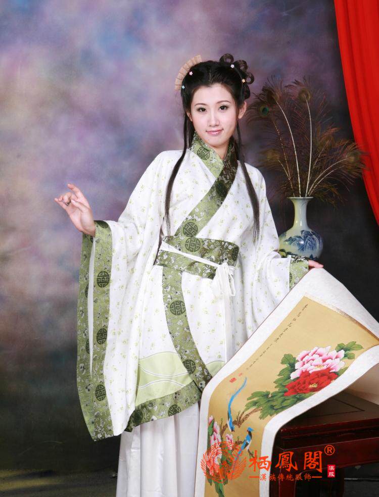 【栖凤阁】古装/<em>汉服女款</em>/唐装/民族服装/曲裾深